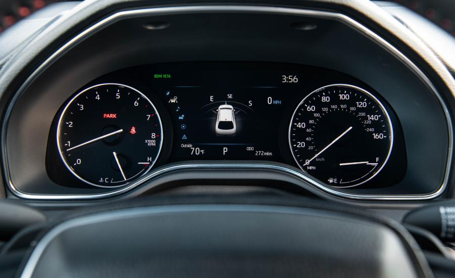 Панель приборов Toyota Avalon TRD 2019 года  (фото 42 из 44)